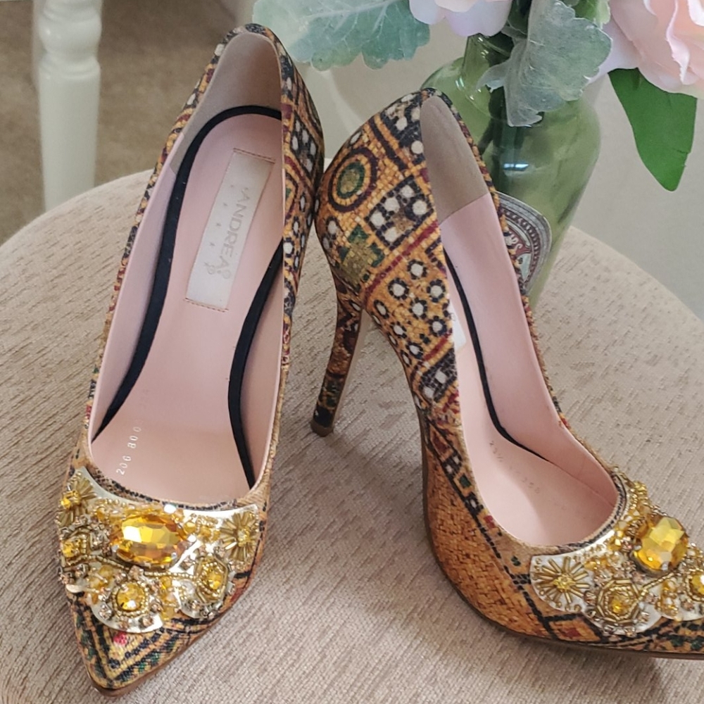 Andrea Golden Heels